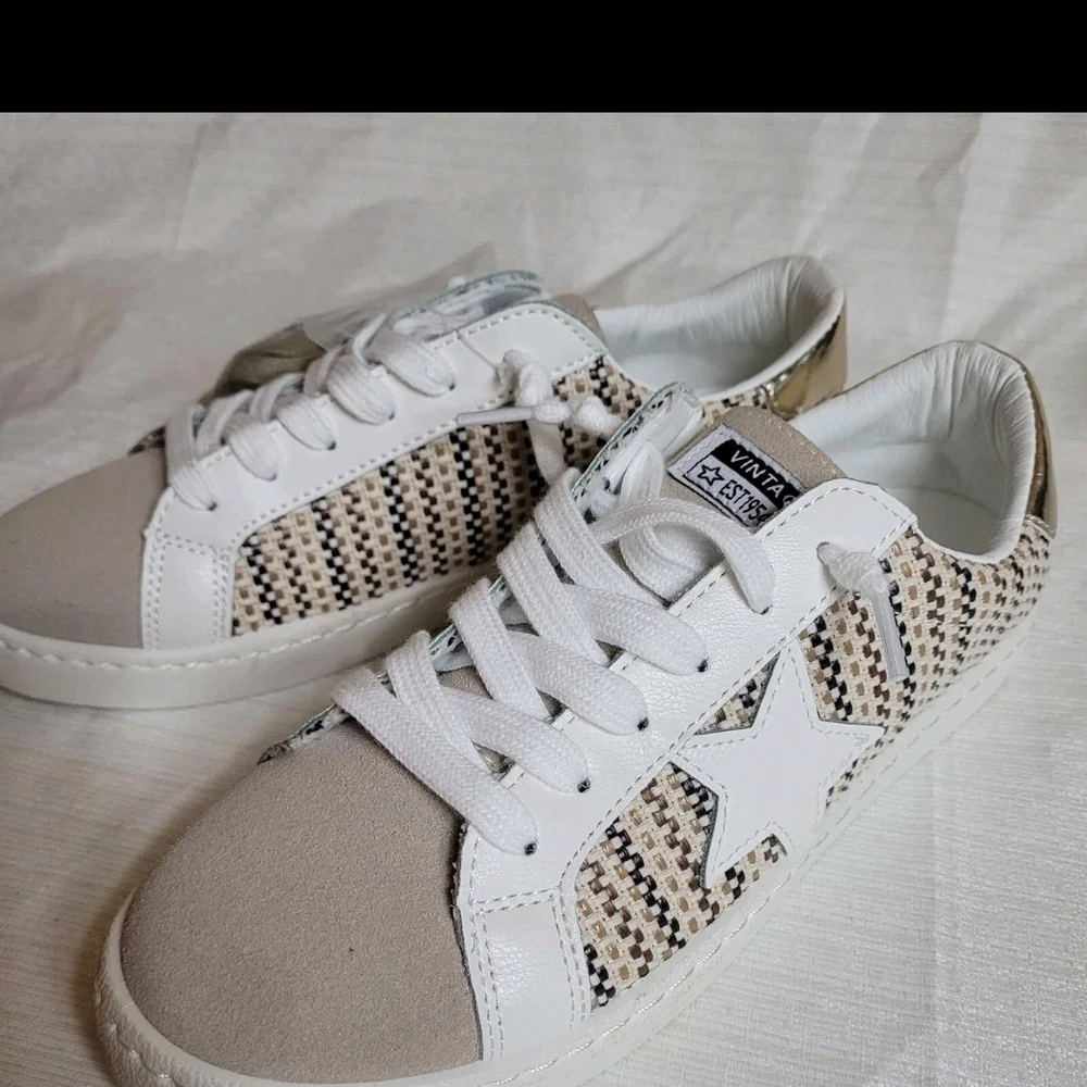 Vintage Havana Beige and White Sneakers - Picture 9 of 14